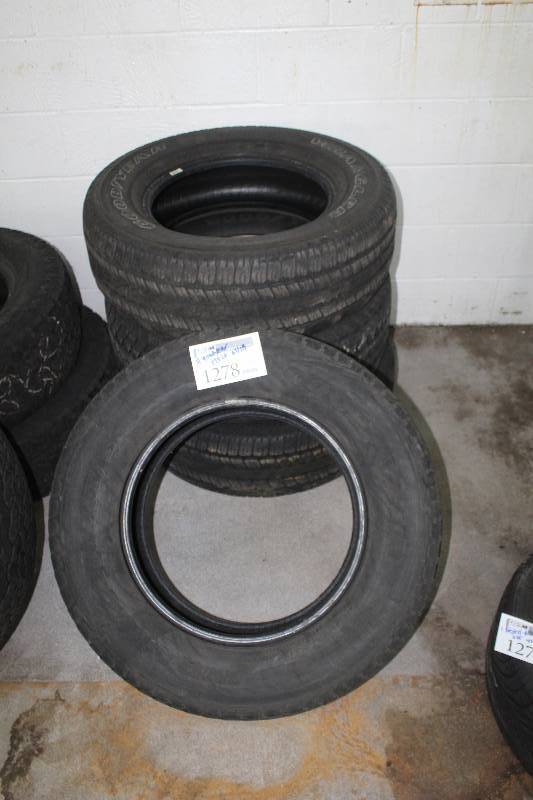 Lot of (4) Goodyear Wrangler 275/65R18 Light Truck Tires w/ Raised