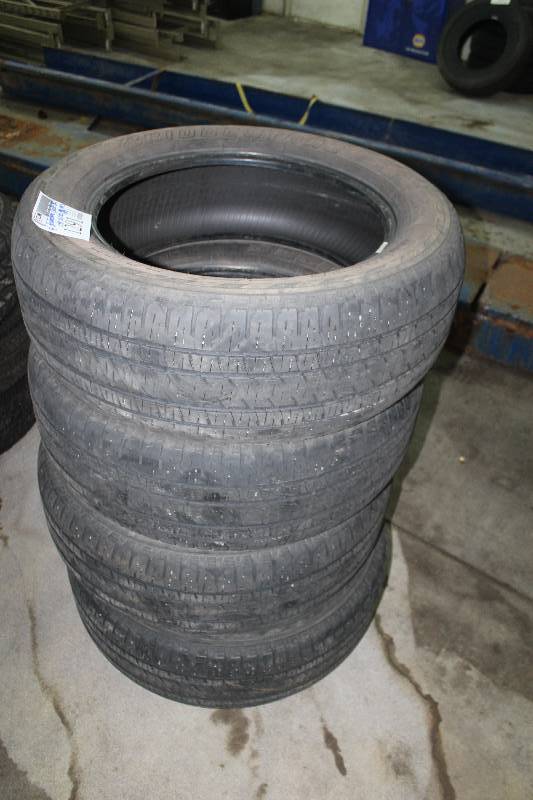 Lot of (4) Bridgestone Dueler HL P27555R20 111S MS Tires