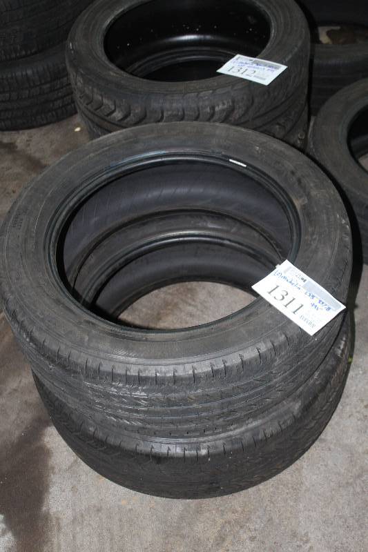 Lot of (2) Michelin P23555R18 99V Tires