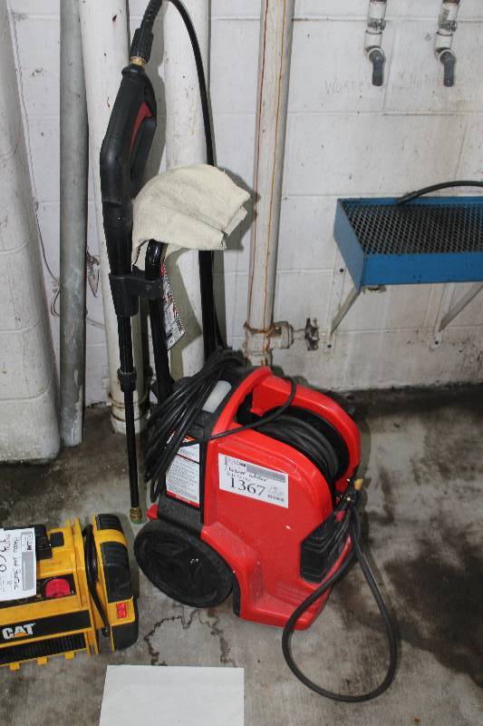 Snap-on 2000psi Gas Powered Pressure Washer w Hose & Accessories