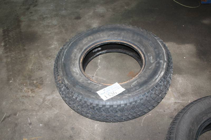 Lot of (1) Goodyear Wrangler 7.5R16LT MS Light Truck Tire