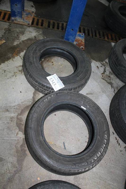 Lot of (3) Various Brand P195 Tires
