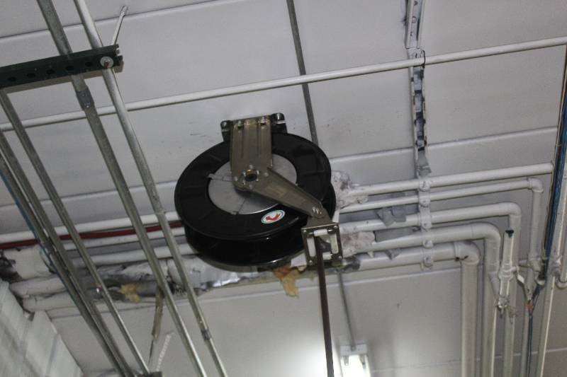 Compressed Air Hose w Reel