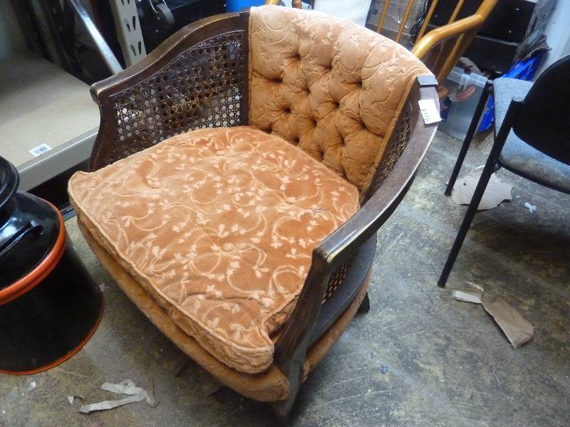 lot 2 image: Retro Chair