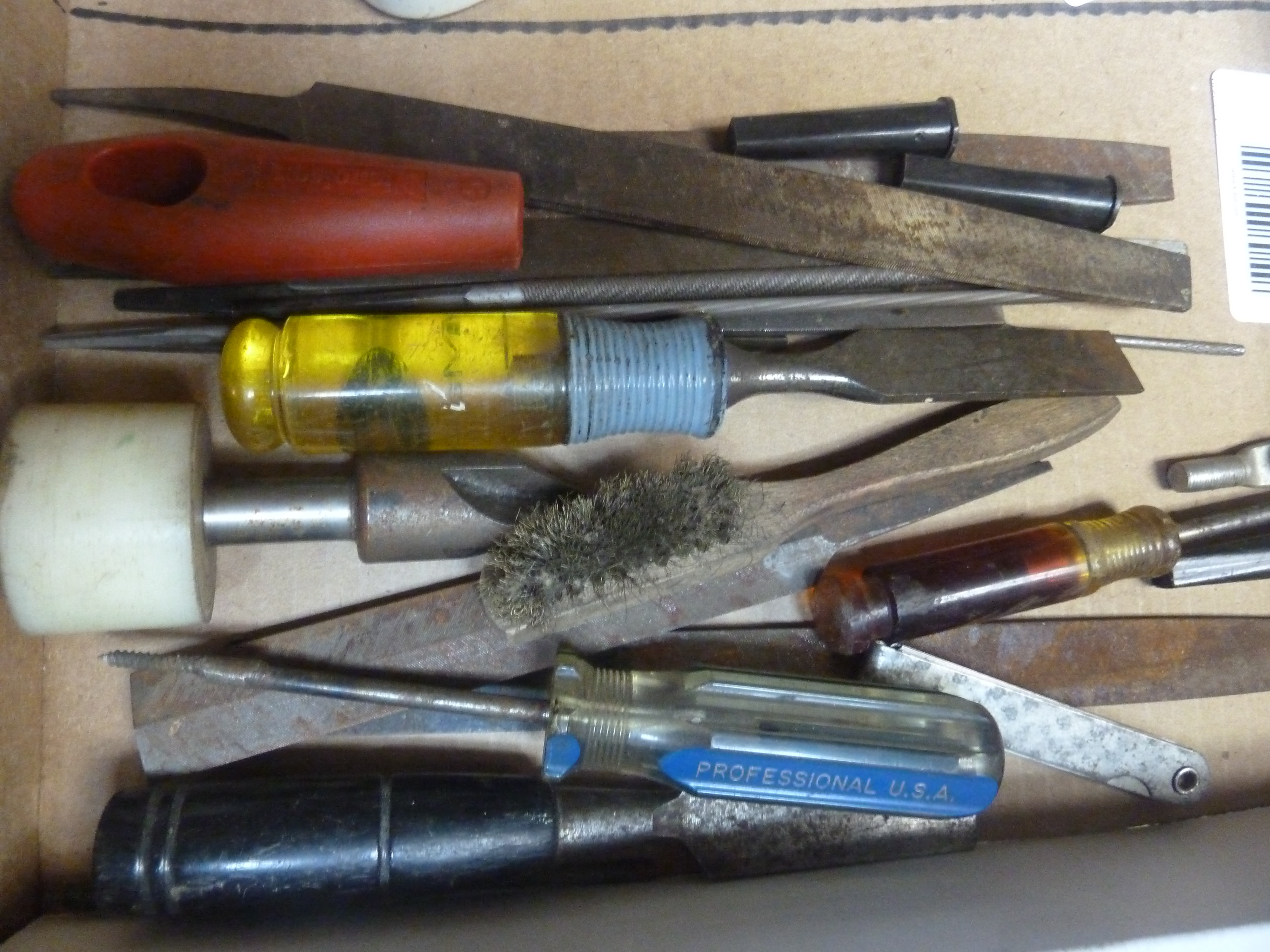 lot 23 image: Tool Lot
