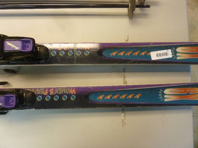 lot 27 image: Dynastar X9 Skis