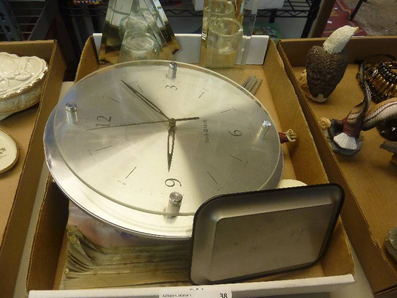 lot 38 image: Steele Made Clock and Home Decor Lot