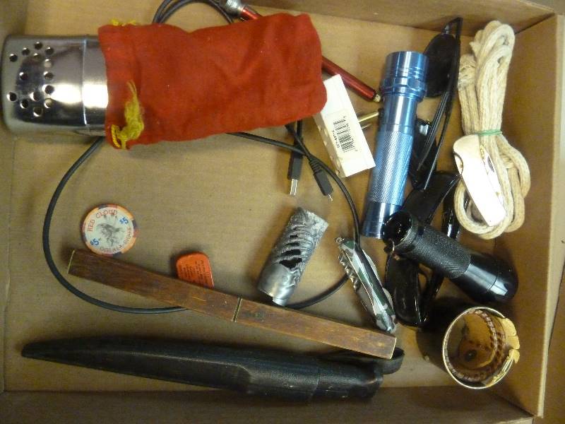 lot 48 image: Knife Lot