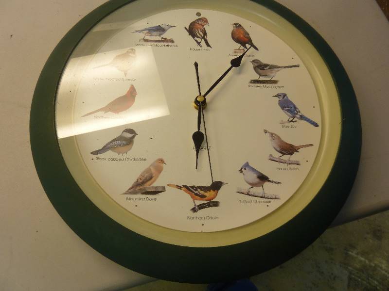 lot 57 image: Bird Clock