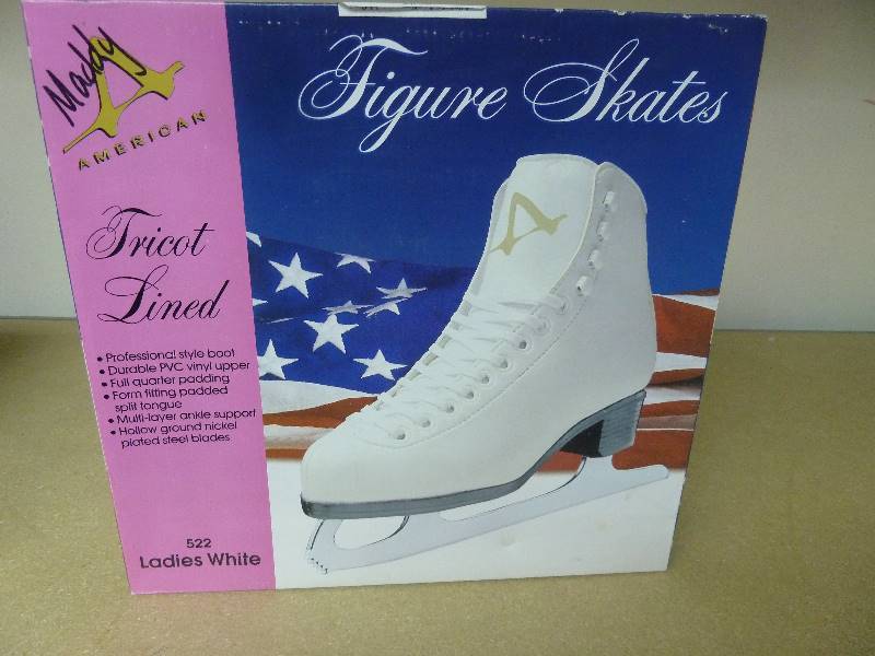 lot 69 image: Figure Skates - New In Box
