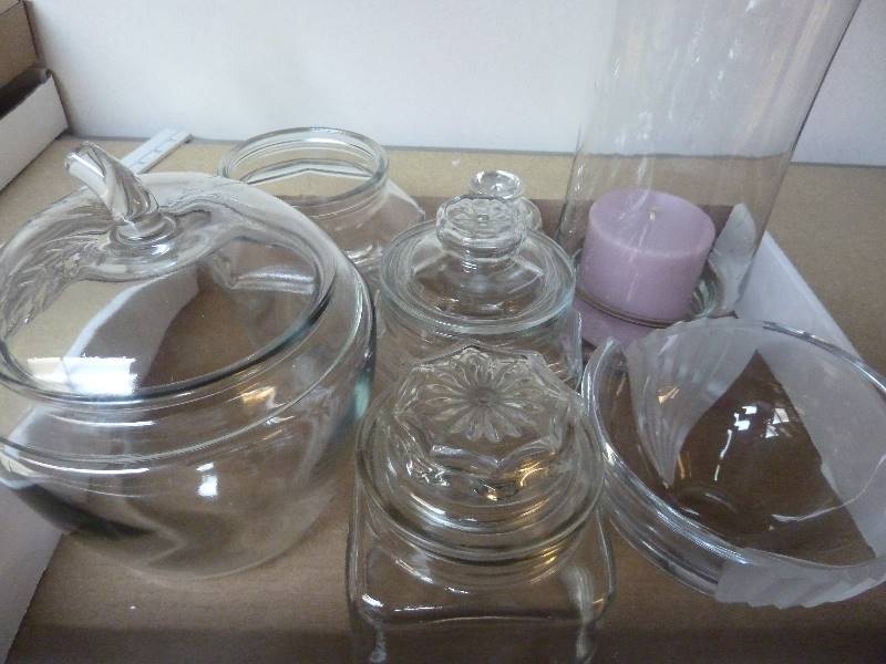 lot 75 image: Glassware Lot
