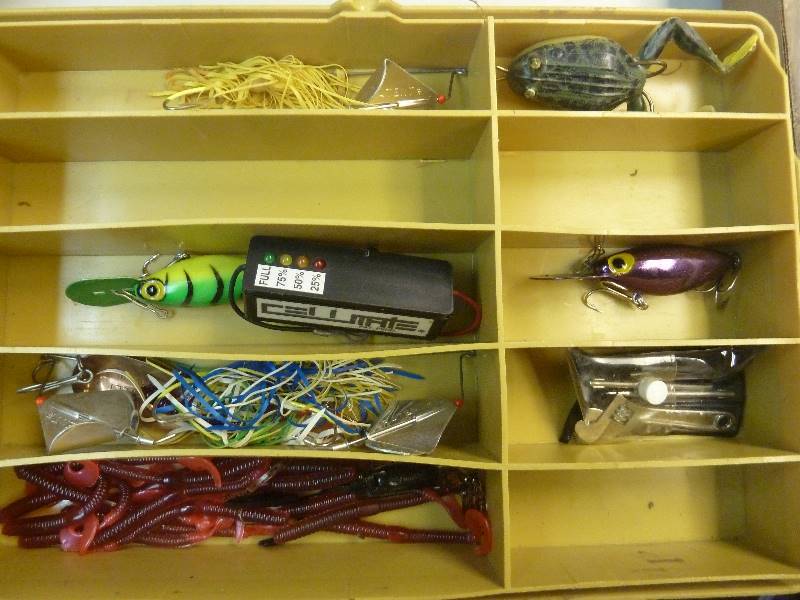lot 94 image: Fishing Lot