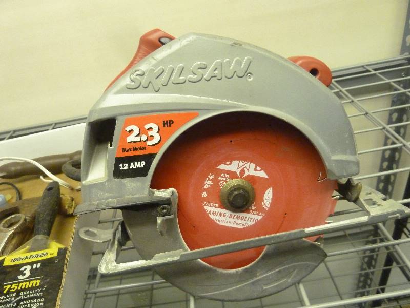 lot 98 image: Skilsaw and Misc. Tools