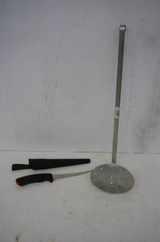 lot 11 image: Ice Dipper Rapala Fillet Knife ( New)