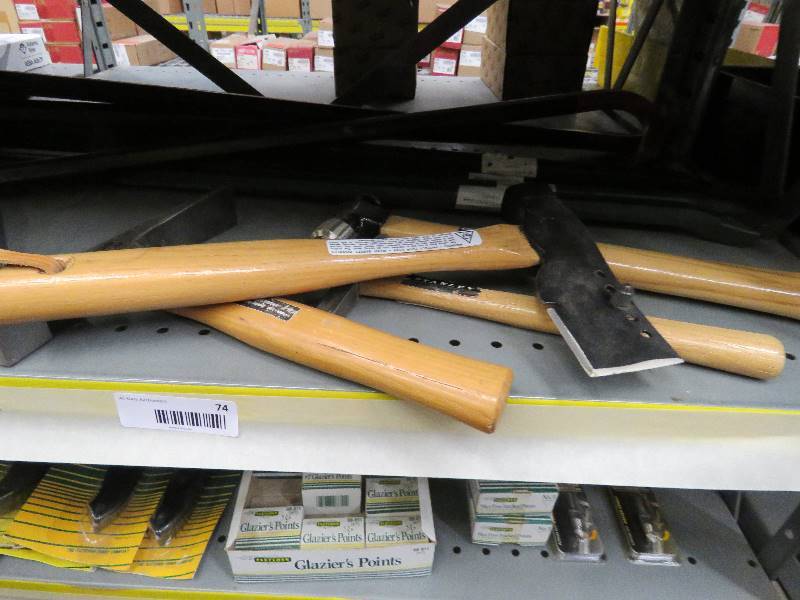 lot 74 image: Stanley Tools