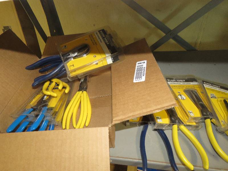 lot 82 image: Klein Tools Inc.