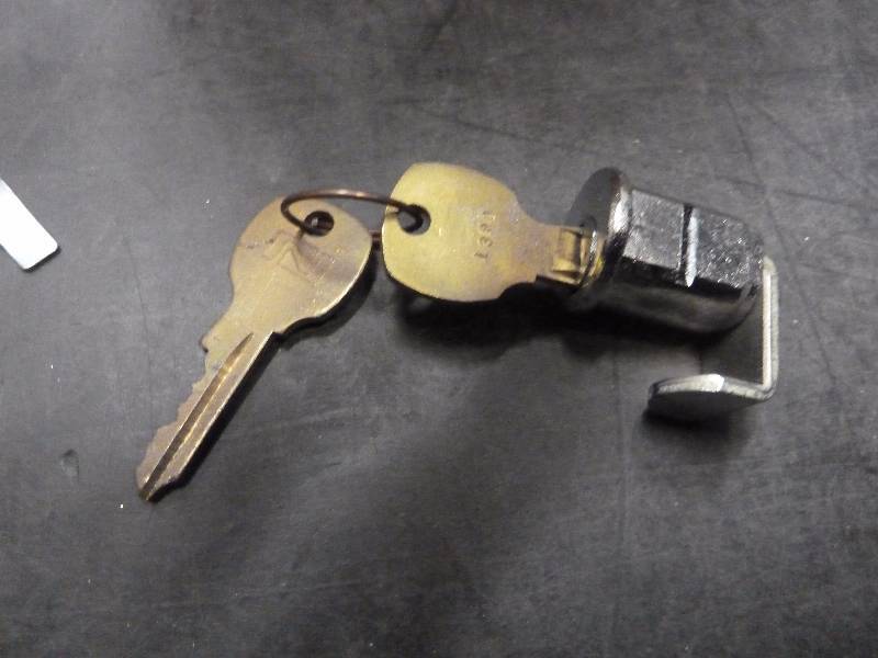 lot 39 image: Compx Security Products