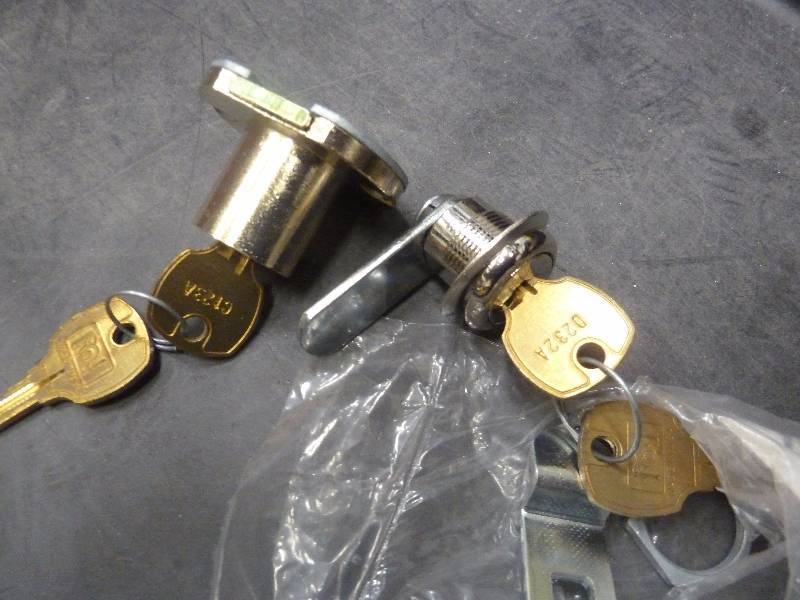 lot 44 image: Compx Security Products