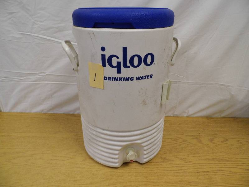 Igloo Drink Cooler