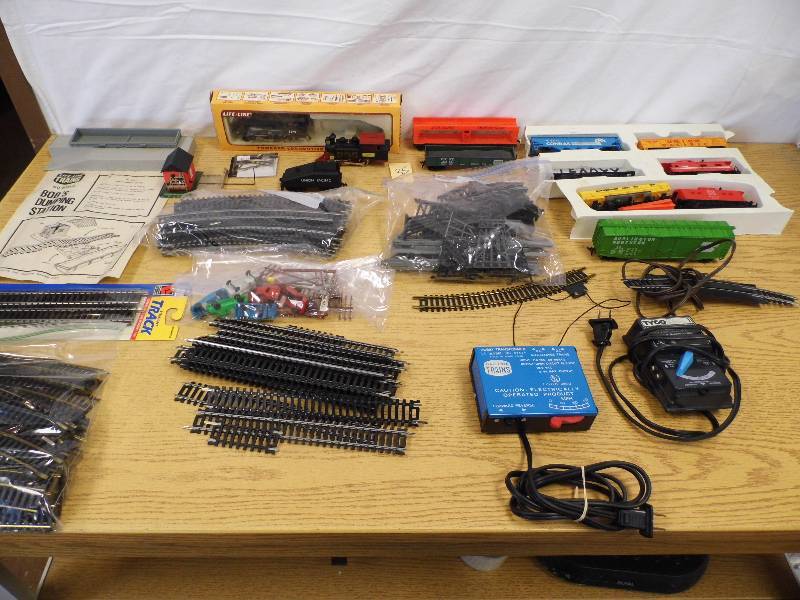 HO Train Set