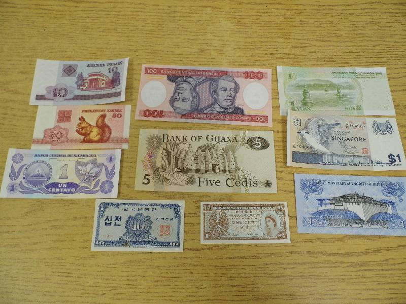 10 World Bank Notes