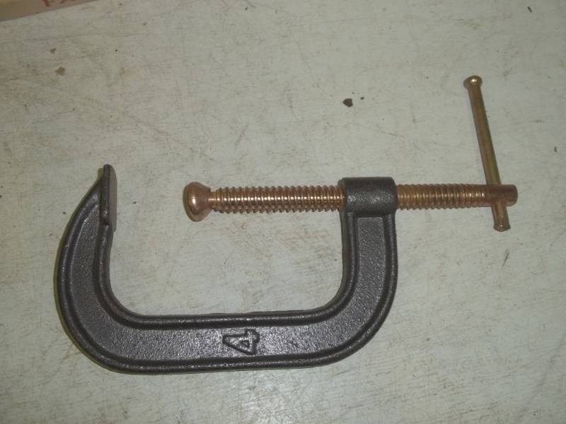 lot 12 image: Large C Clamp