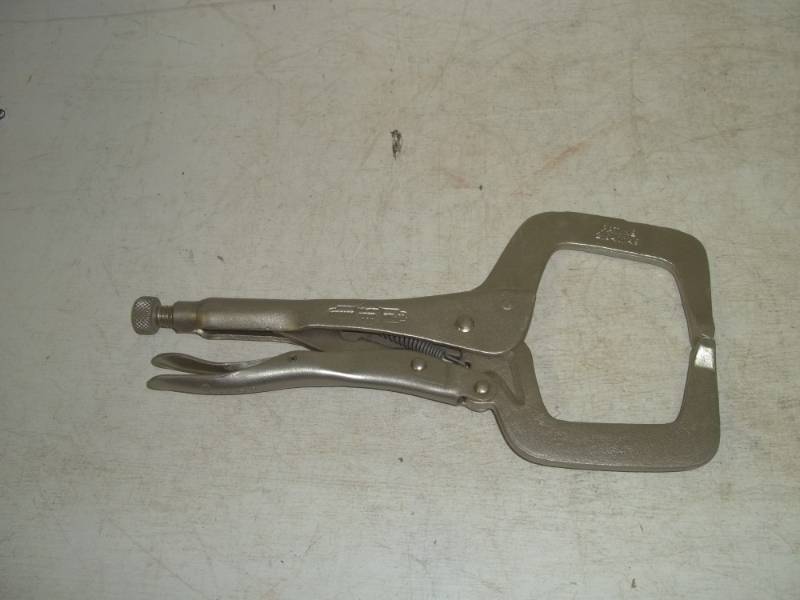 lot 15 image: Vice Grips Welding Clamp