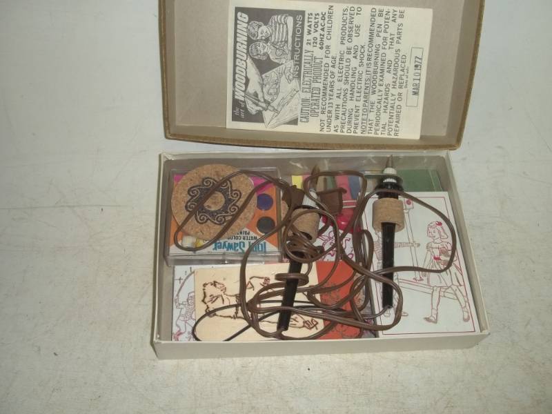lot 18 image: Wood Burning Kit