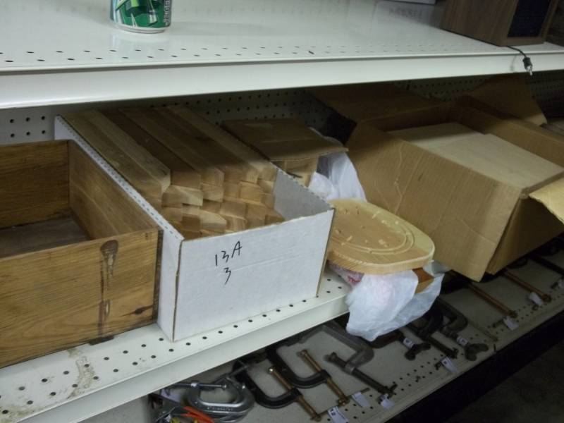 lot 21 image: Wood Kraft Pieces with Wood Box