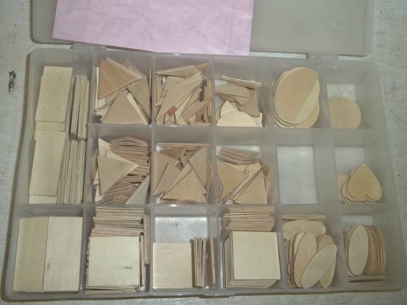 lot 25 image: Kraft Parts with Plastic storage container