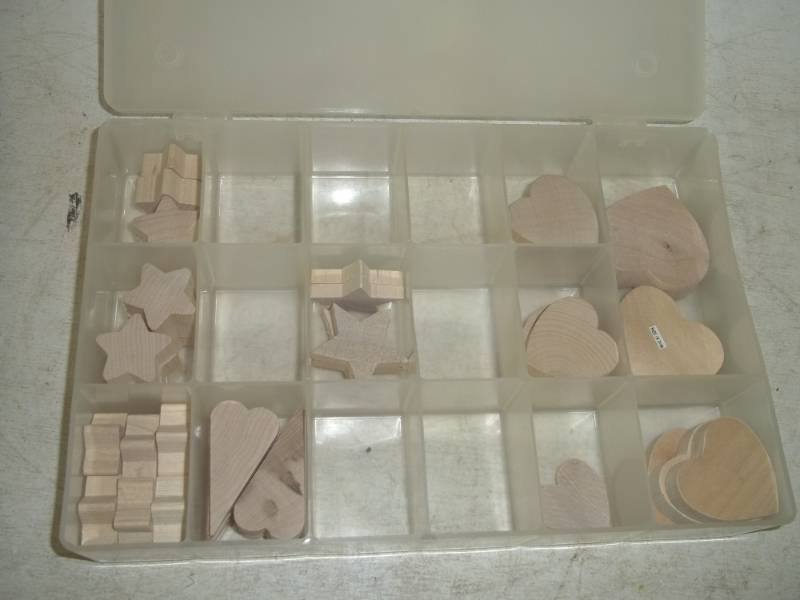 lot 26 image: Kraft Parts with Plastic storage container
