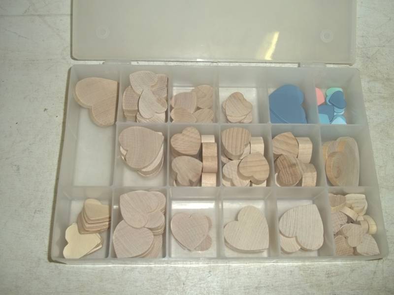 lot 27 image: Kraft Parts with Plastic storage container