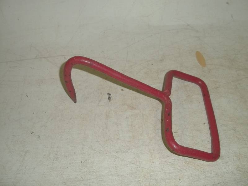 lot 46 image: Vintage bale hook