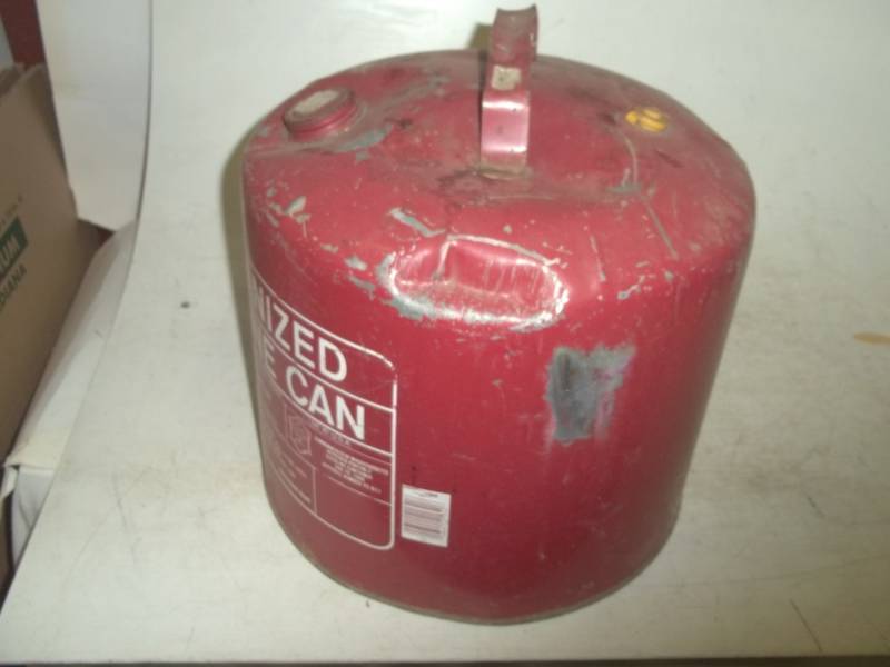 lot 64 image: Galvanized gas can