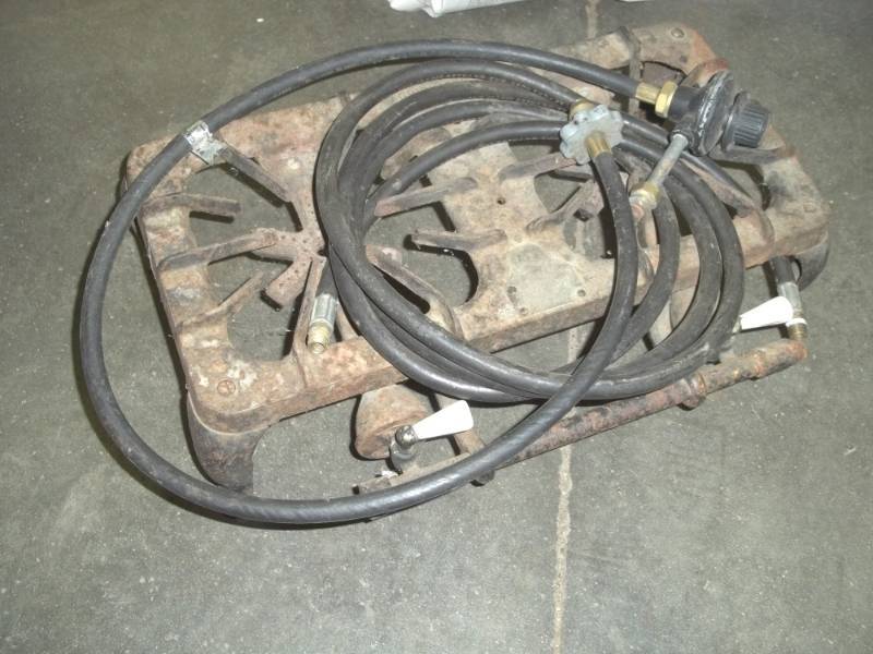 lot 72 image: Vintage cast iron double propane burner with regulator and hoses