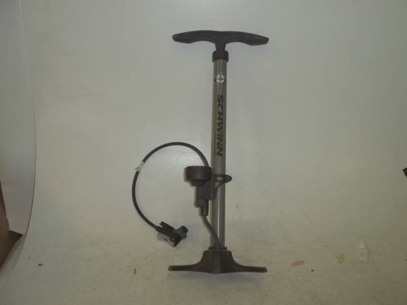 lot 103 image: Bike pump