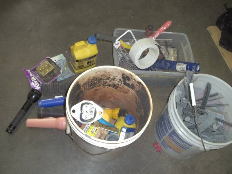 lot 113 image: Flashlight including magnum c light, brackets, painting and mudding supplies, wire brush, chalk line chalk