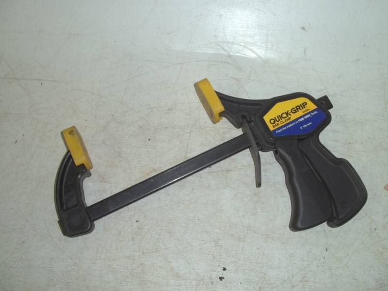 lot 120 image: 6 Inch quick grip bar clamp