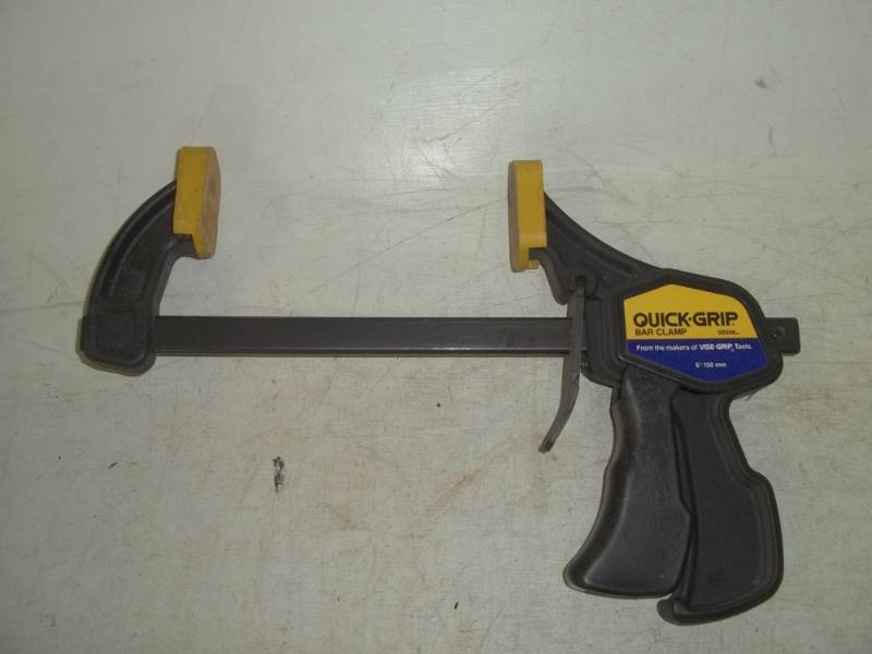 lot 122 image: 6 Inch quick grip bar clamp