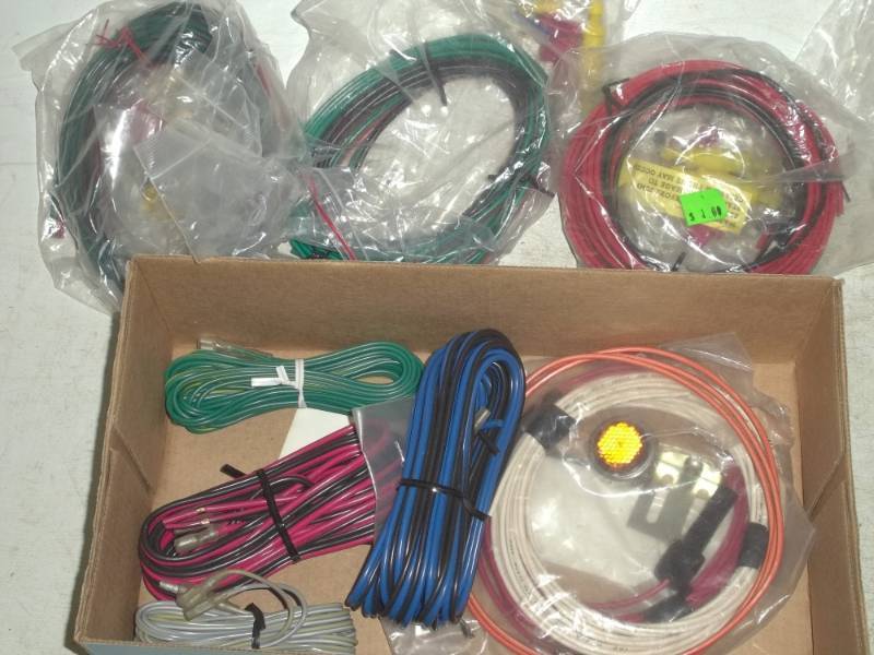 lot 131 image: Assorted wire