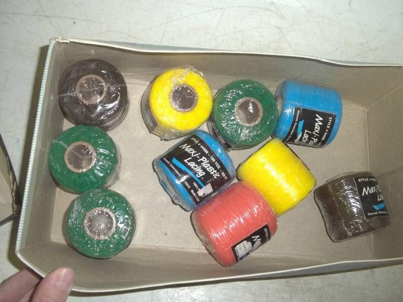 lot 144 image: Box of plastic lacing