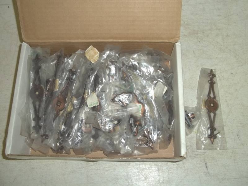 lot 147 image: Box of cabinet pulls