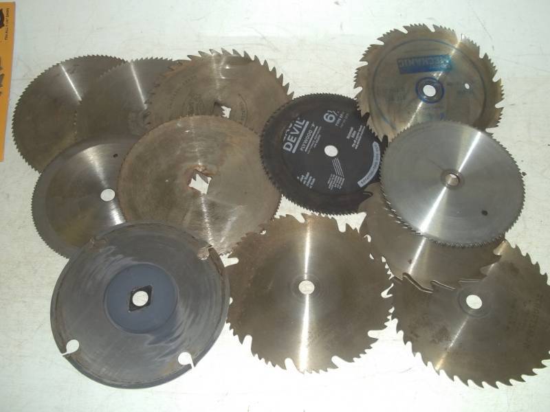 lot 149 image: Assorted 7  14 circular saw blades