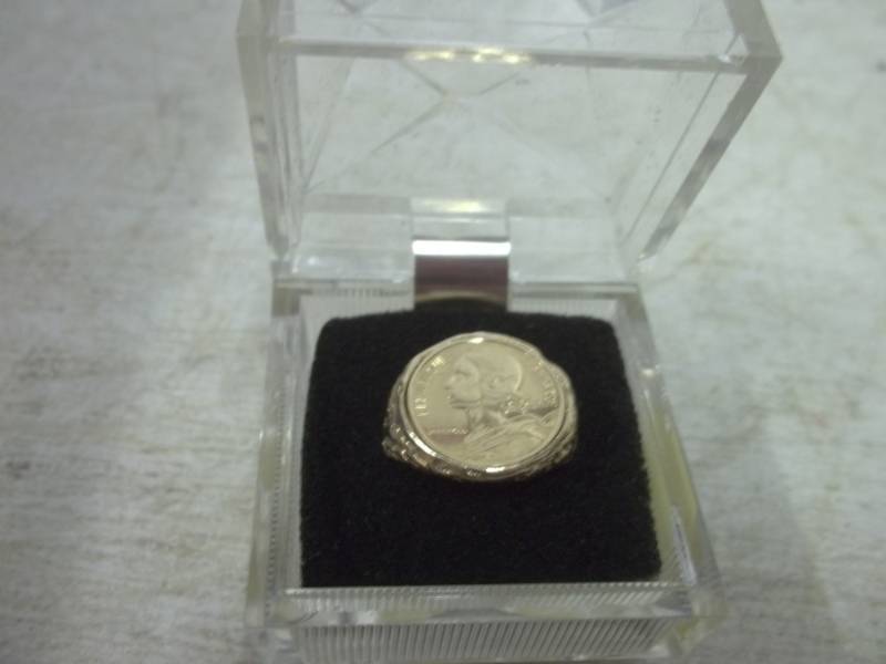 lot 167 image: Ladys Nugget ring with coin size 6