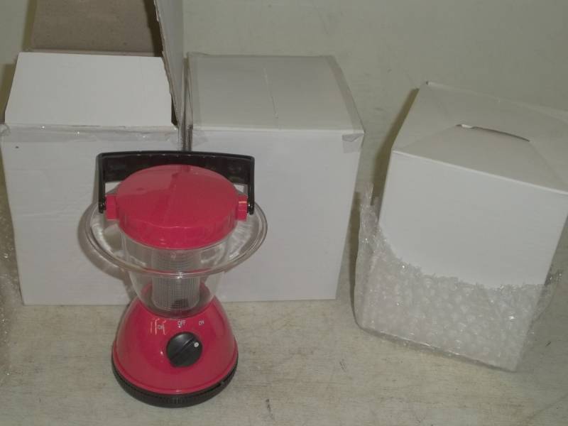 lot 178 image: 3 Red lanterns