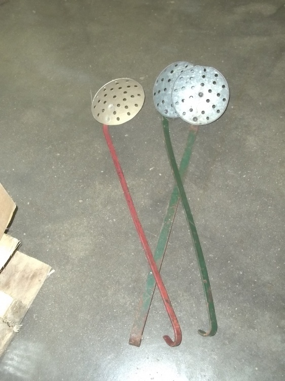 lot 198 image: 3 Ice ladles