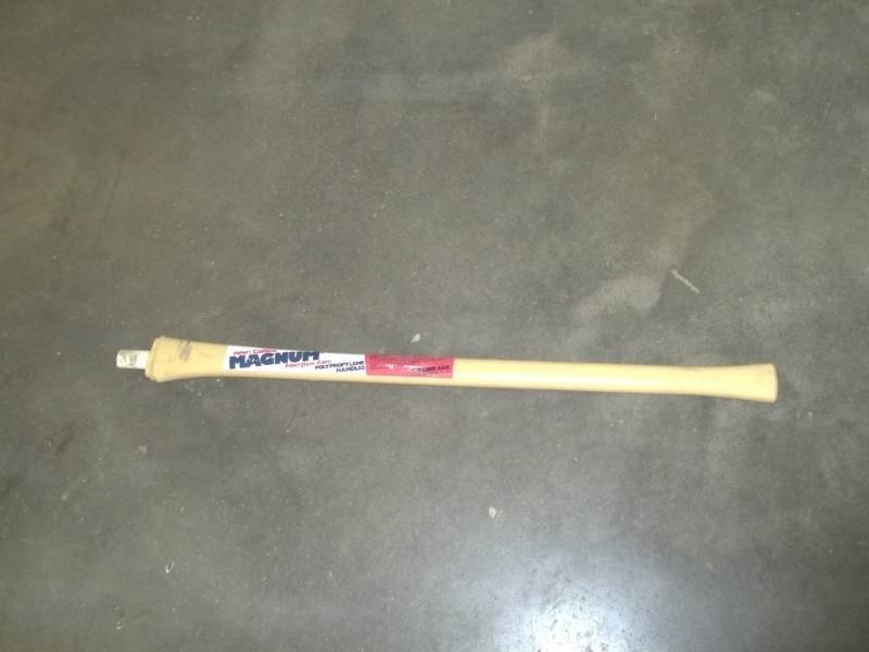 lot 201 image: Polypropylene sledge hammer handle