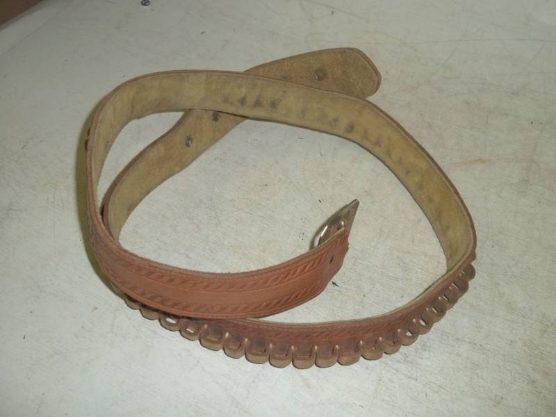 lot 222 image: Leather ammunition belt