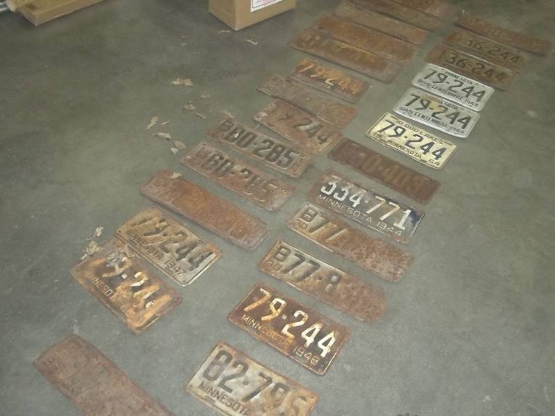 lot 236 image: MN License plates dating 1925-1951