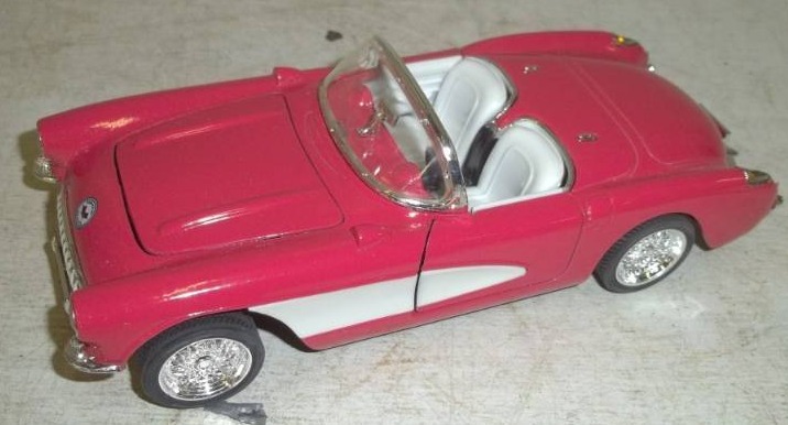 lot 274 image: Replica Corvette